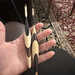 Ebony and Maple Striped Streamline Wood Crochet Hook – FurlsCrochet