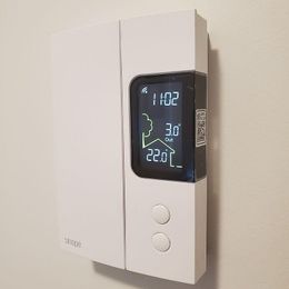 A "sleeper" Smart Thermostat that's right up there with the big boys...
