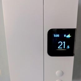 Great looking and unobtrusive thermostat