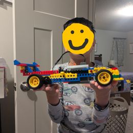 Customer photo from the review "Got this for my 9 yr old son who loves Legos and building with gears. Him and his dad love it and look forward every week to creating somet…"