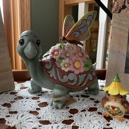 Turtle Flowers and Butterfly – Jim Shore