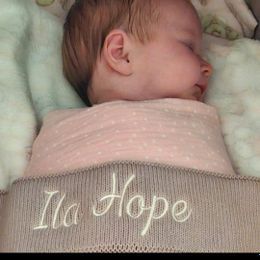 Evie Stretch Swaddle Lilac
