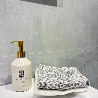 B.U. — customer photo